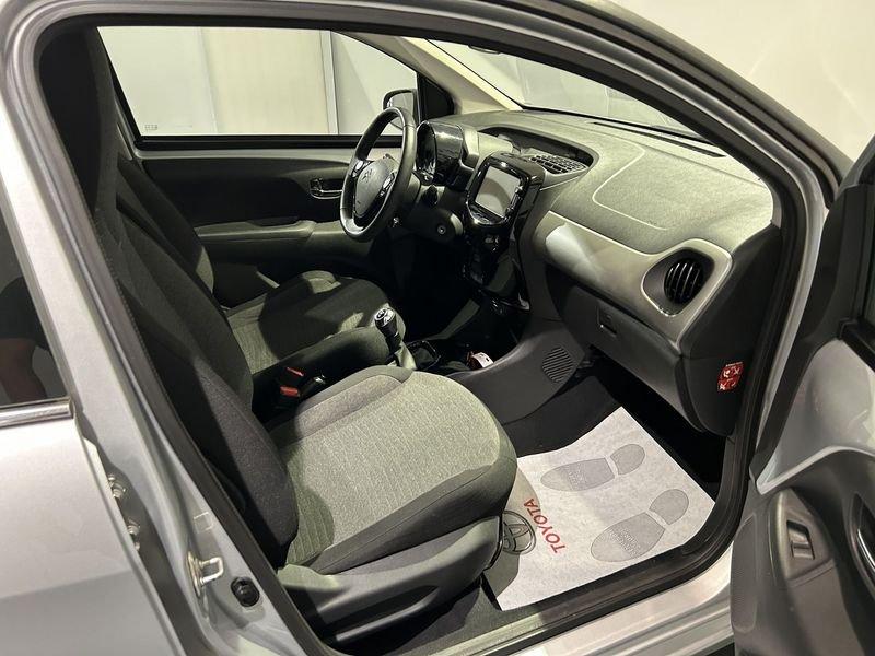 Citroën C1 C1 1.0 VTi 68 5 porte Shine + NAVIGATORE