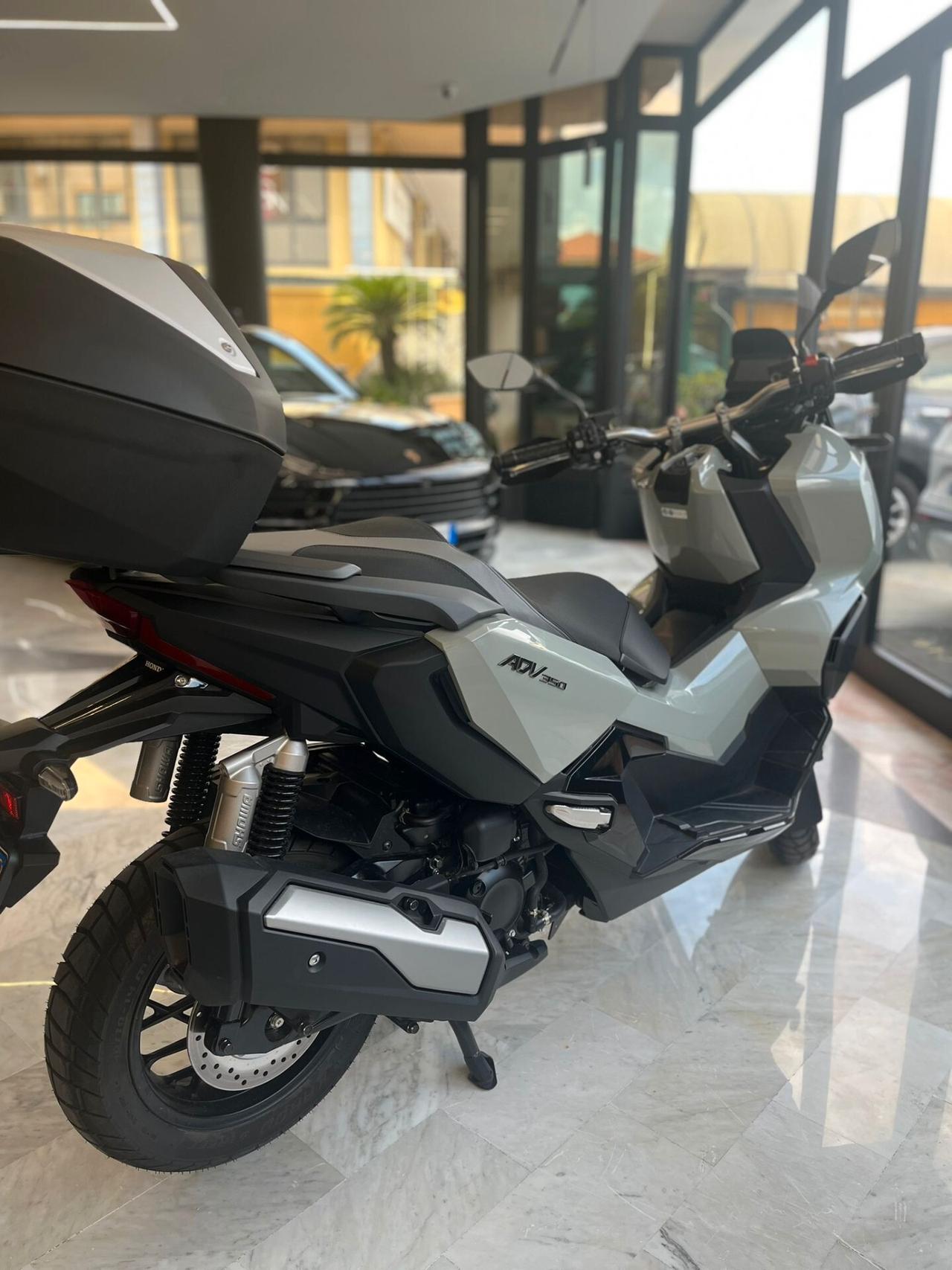 Honda ADV abs km 0 2025