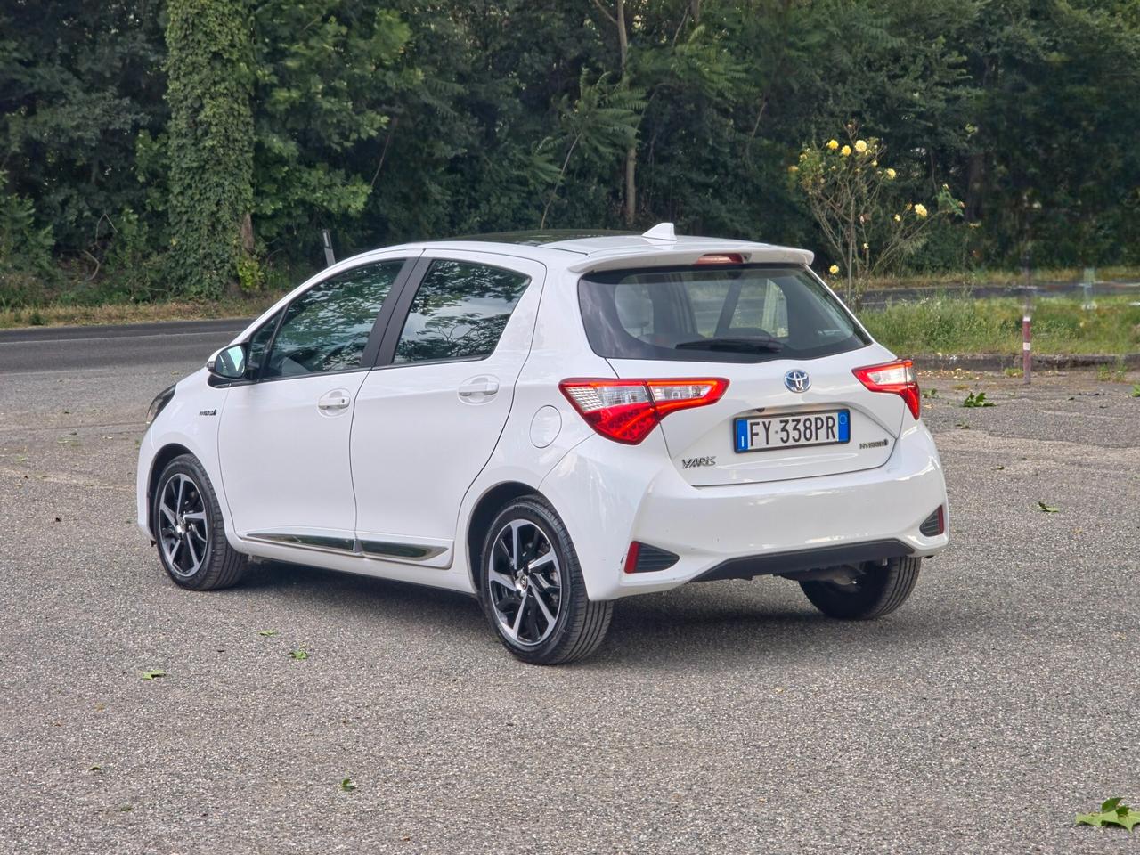 Toyota Yaris 1.5 Hybrid 5 porte GR-S E6 Automatico NEO 2019