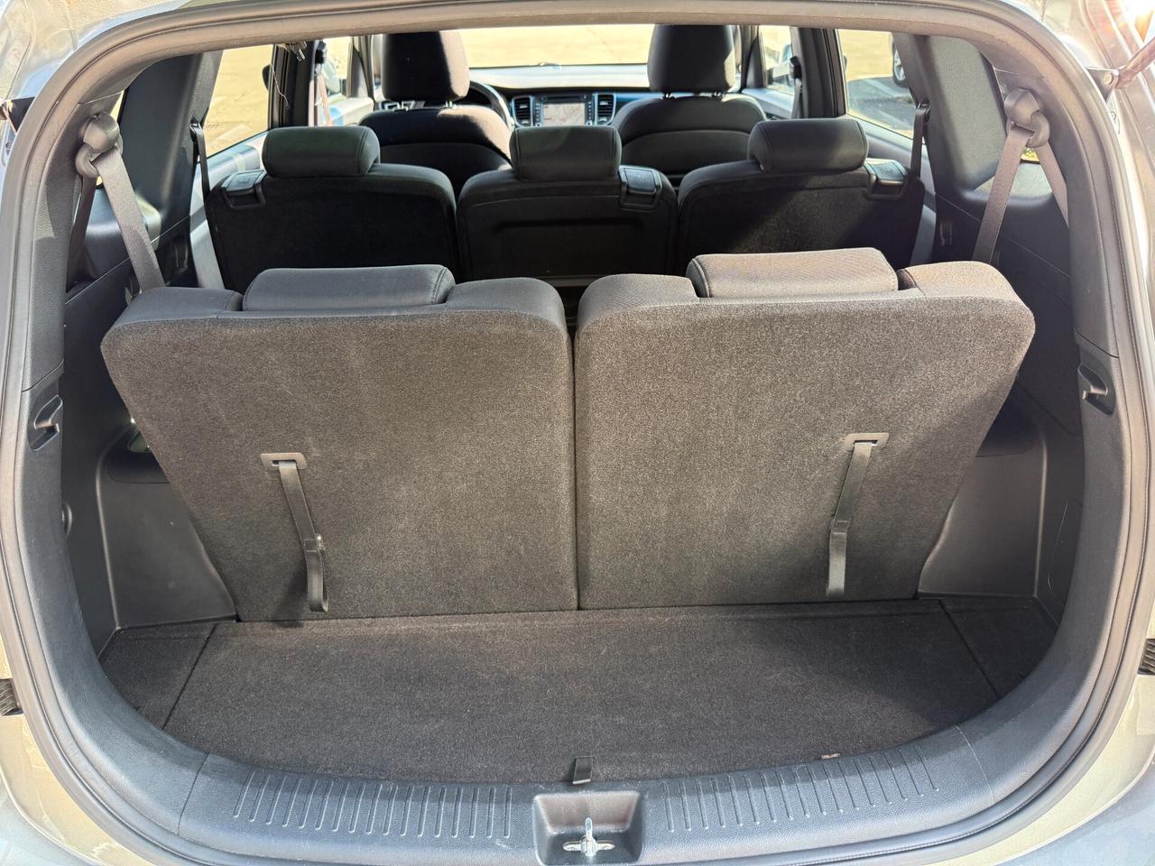 Kia Carens 1.7 CRDi 115 CV Class 7 POSTI