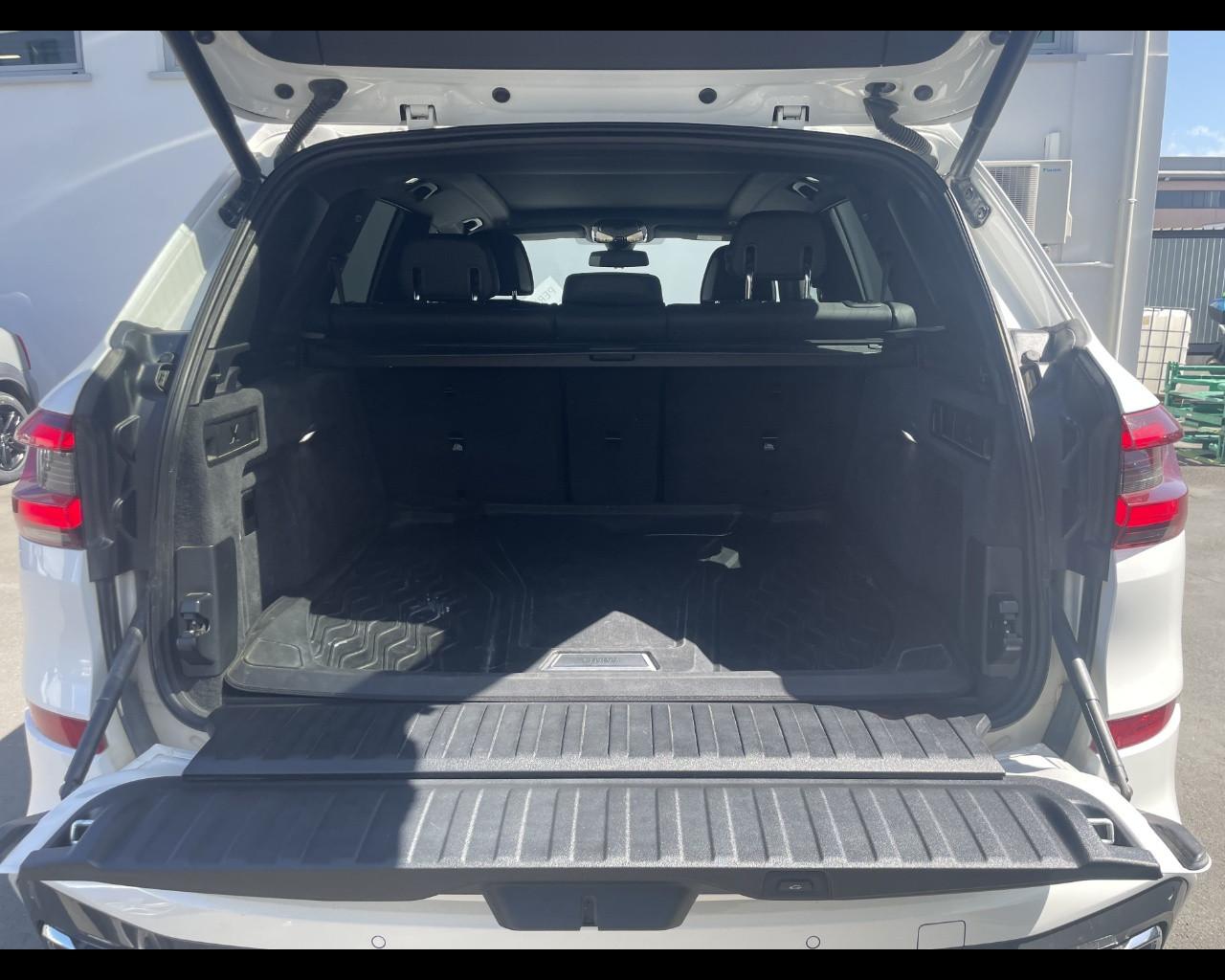 BMW X5 (G05/F95) - X5 xDrive25d Msport