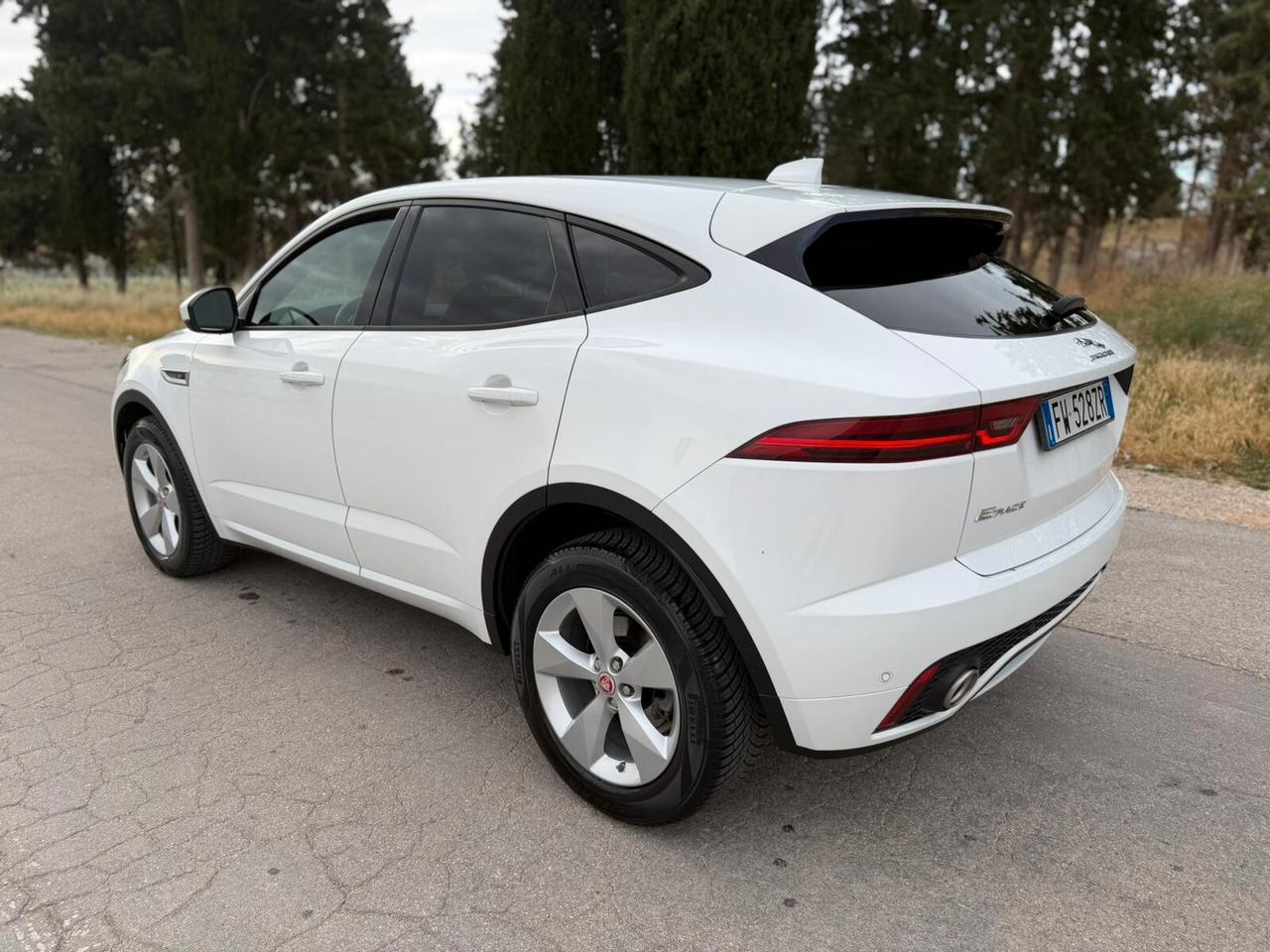 Jaguar E-Pace 2.0D 180 CV AWD R-Dynamic PELLE/RADAR/CAMERA/FULL