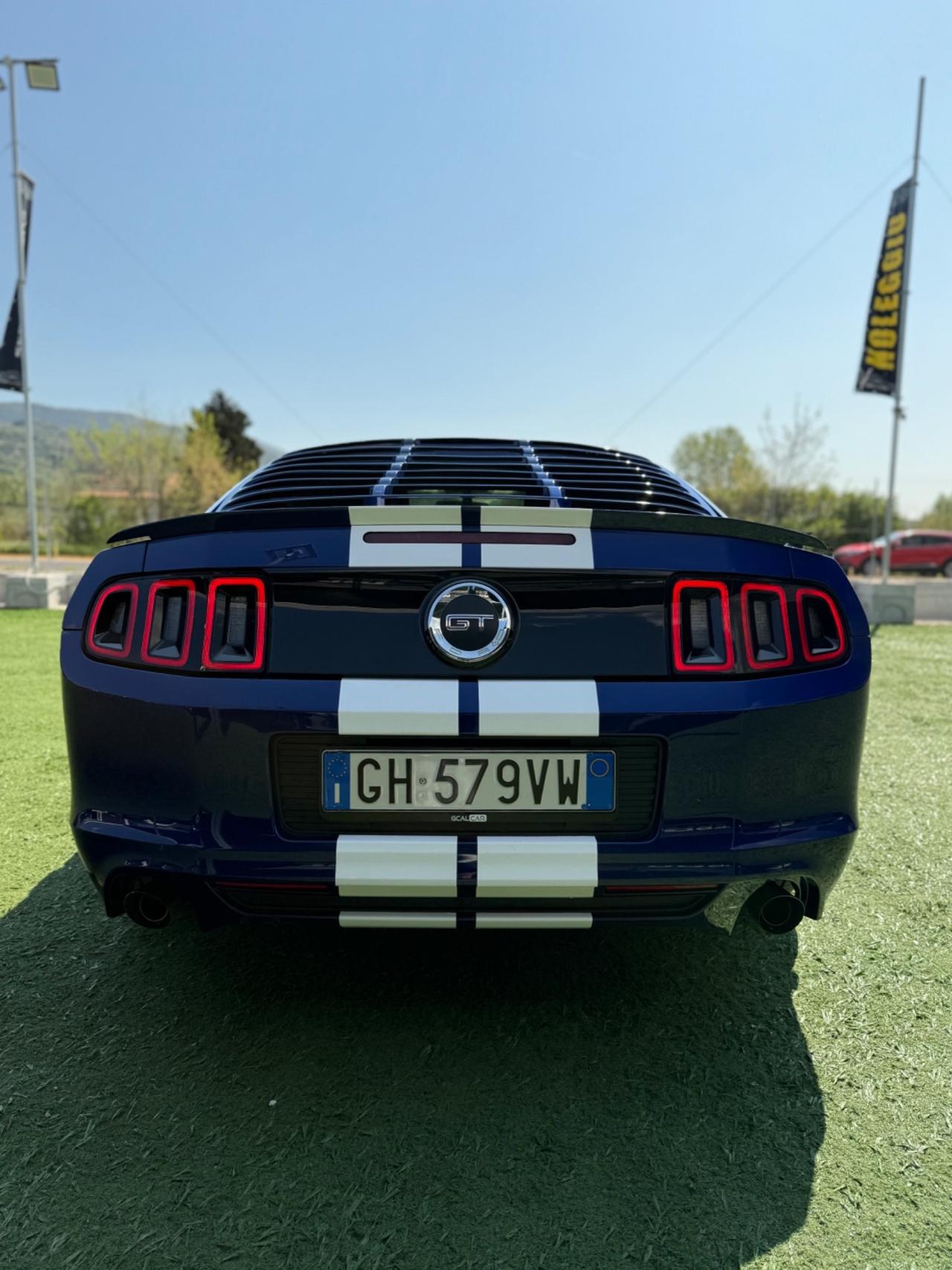 Ford Mustang GT 5.0 V8 NO SUPERBOLLO