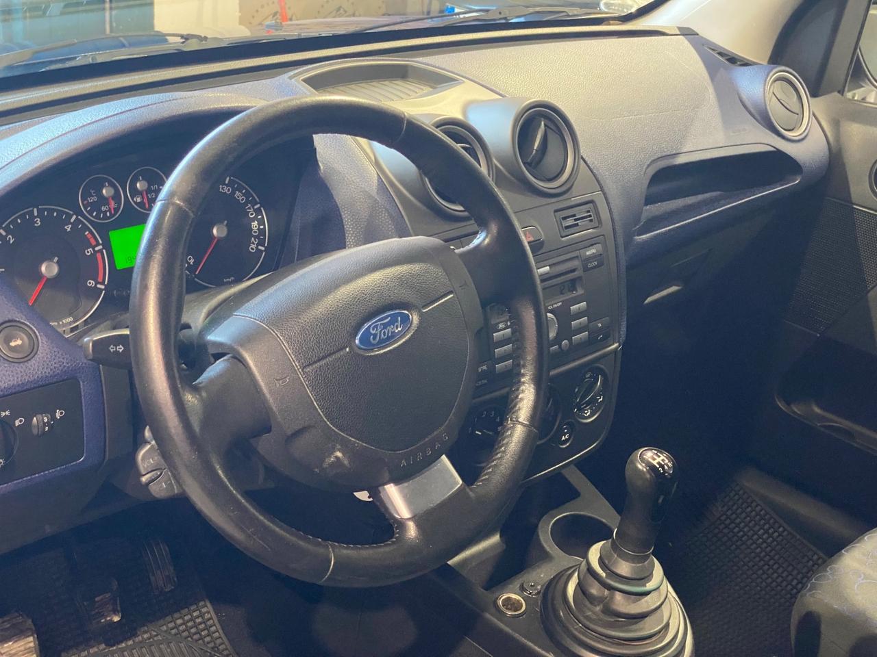 Ford Fiesta 1.4 TDCi 5p. Ghia