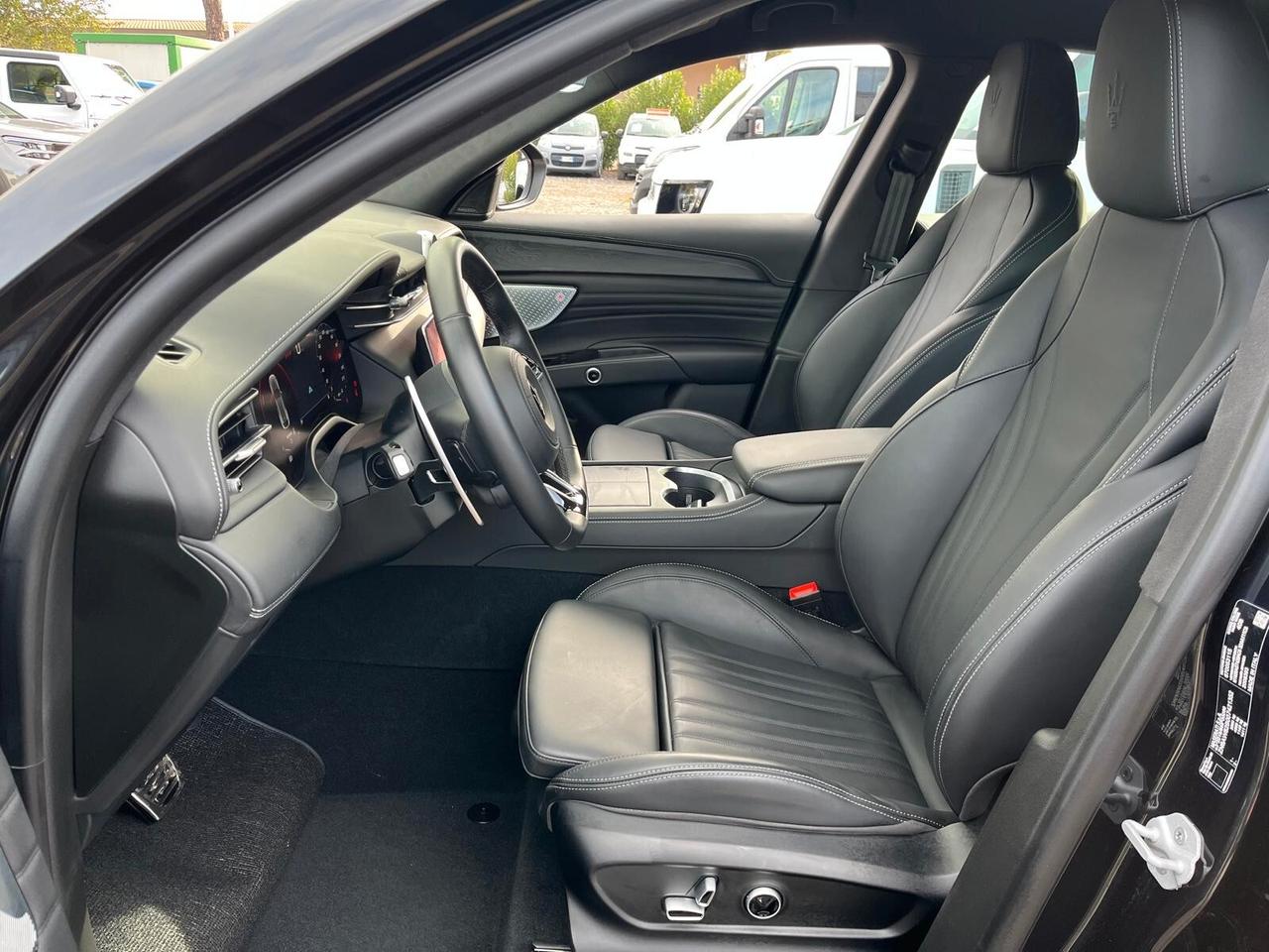 Maserati Grecale MHEV 330 CV AWD Modena