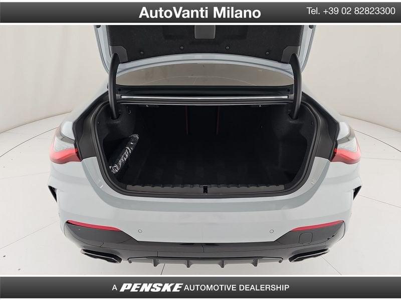 BMW Serie 4 Coupé M440i 48V xDrive Coupé