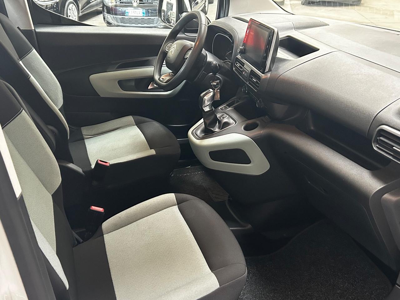 Citroen Berlingo 1500 blue hdi