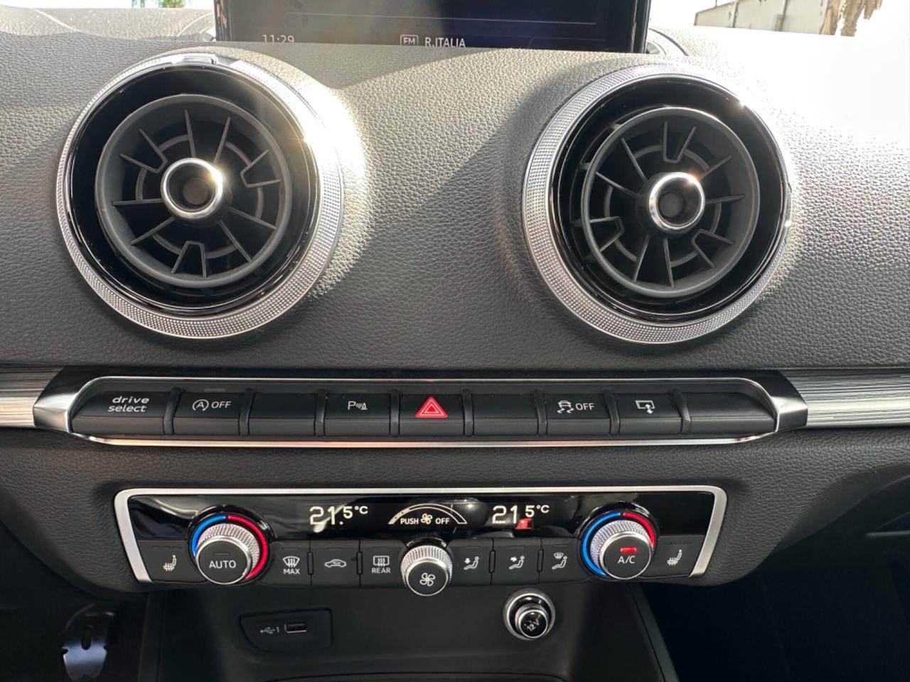 Audi A3 Cabrio 2.0 TDI S-Line stra full