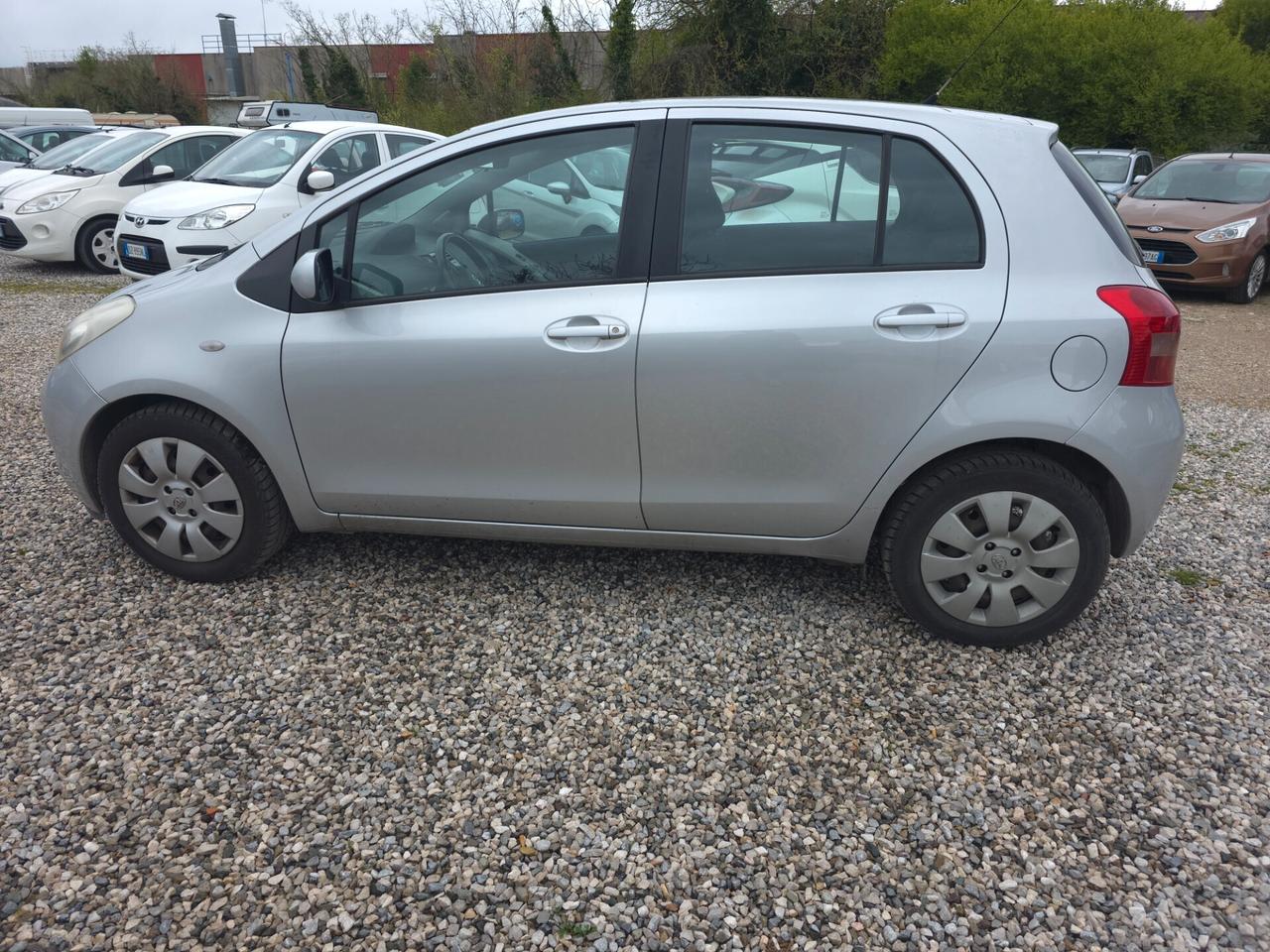 Toyota Yaris 1.3 5 porte Navi