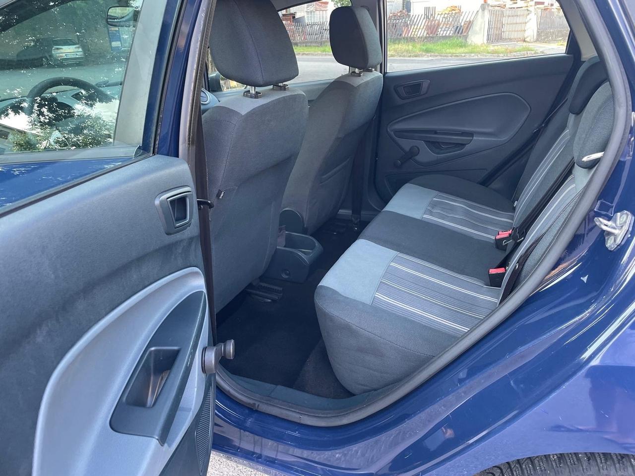 Ford Fiesta 1.4 5 porte Bz.- GPL Titanium per Neopatentati