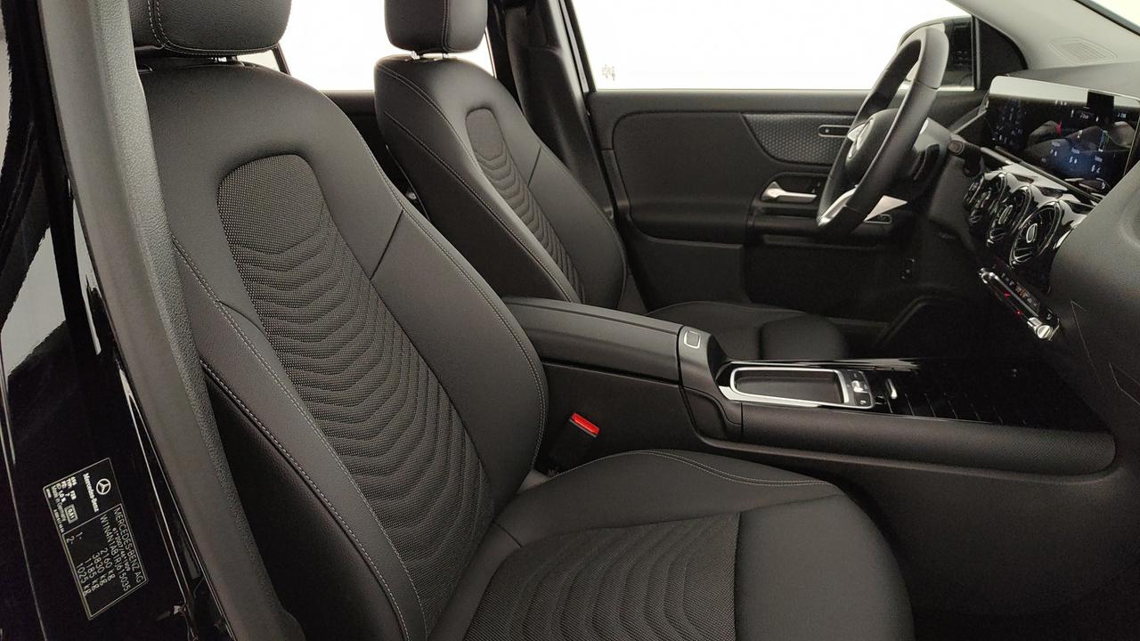 Mercedes-Benz GLA 180 d Advanced auto