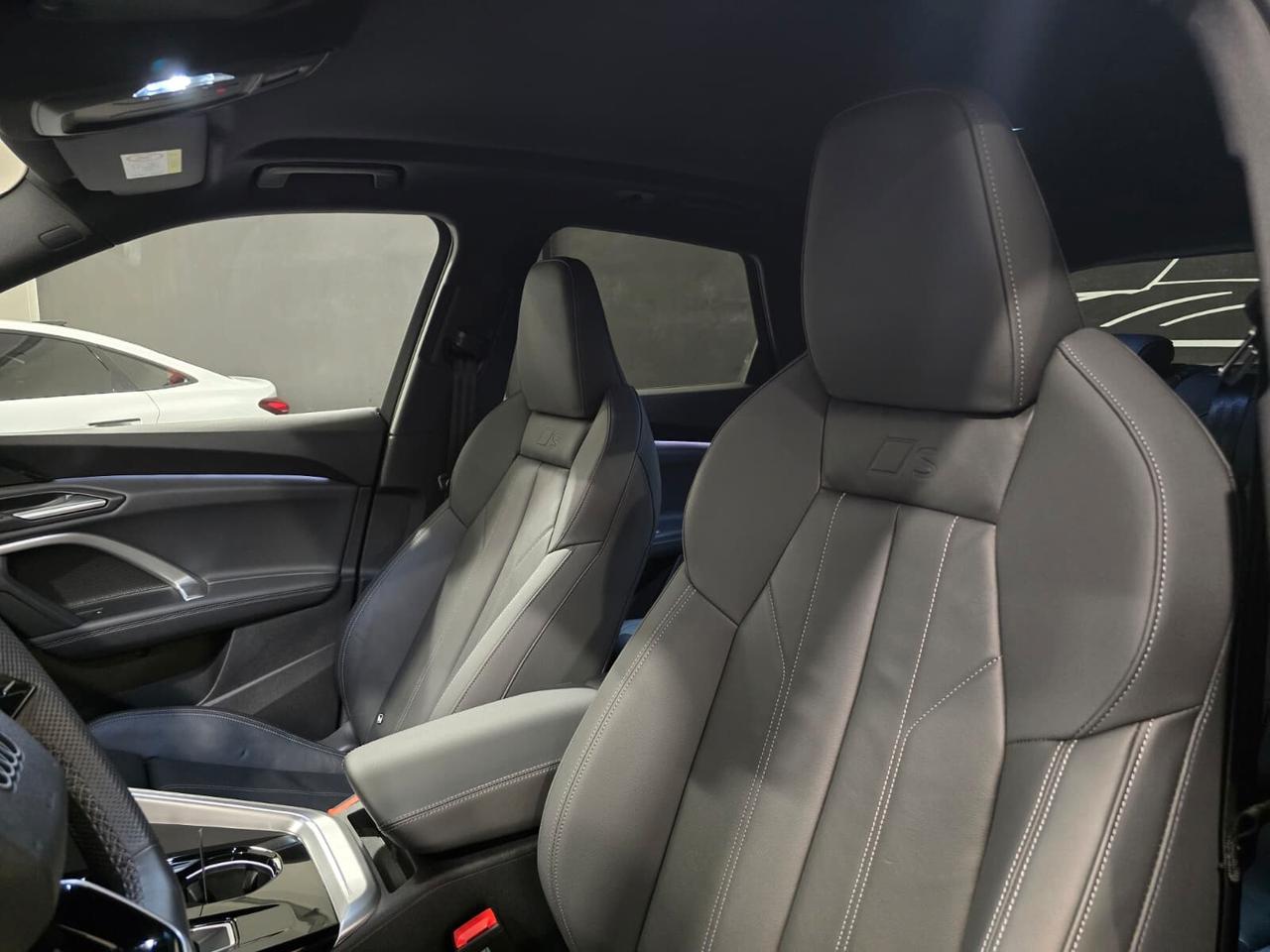 NEW Audi Q5 40 TDI quattro S tronic S line IVA ESP - NEW MODEL