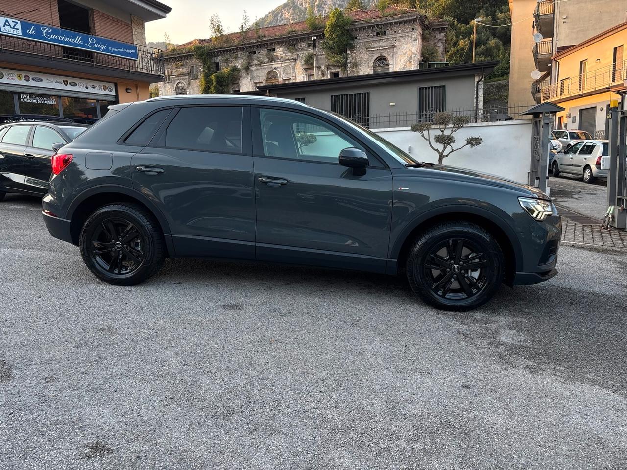 Audi Q3 40 TDI quattro S tronic S- line LED MATRIX