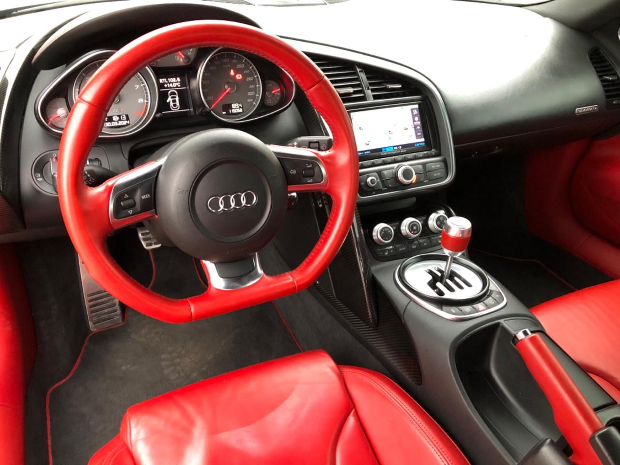 Audi R8 4.2 V8 FSI quattro exclusive manuale