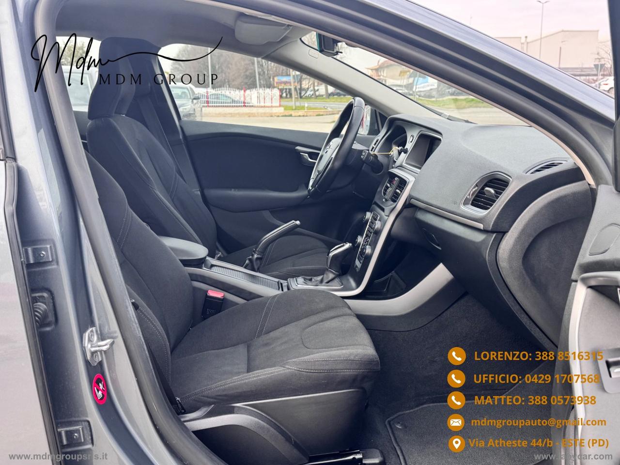 VOLVO V40 D2 Geartronic R-design Momentum