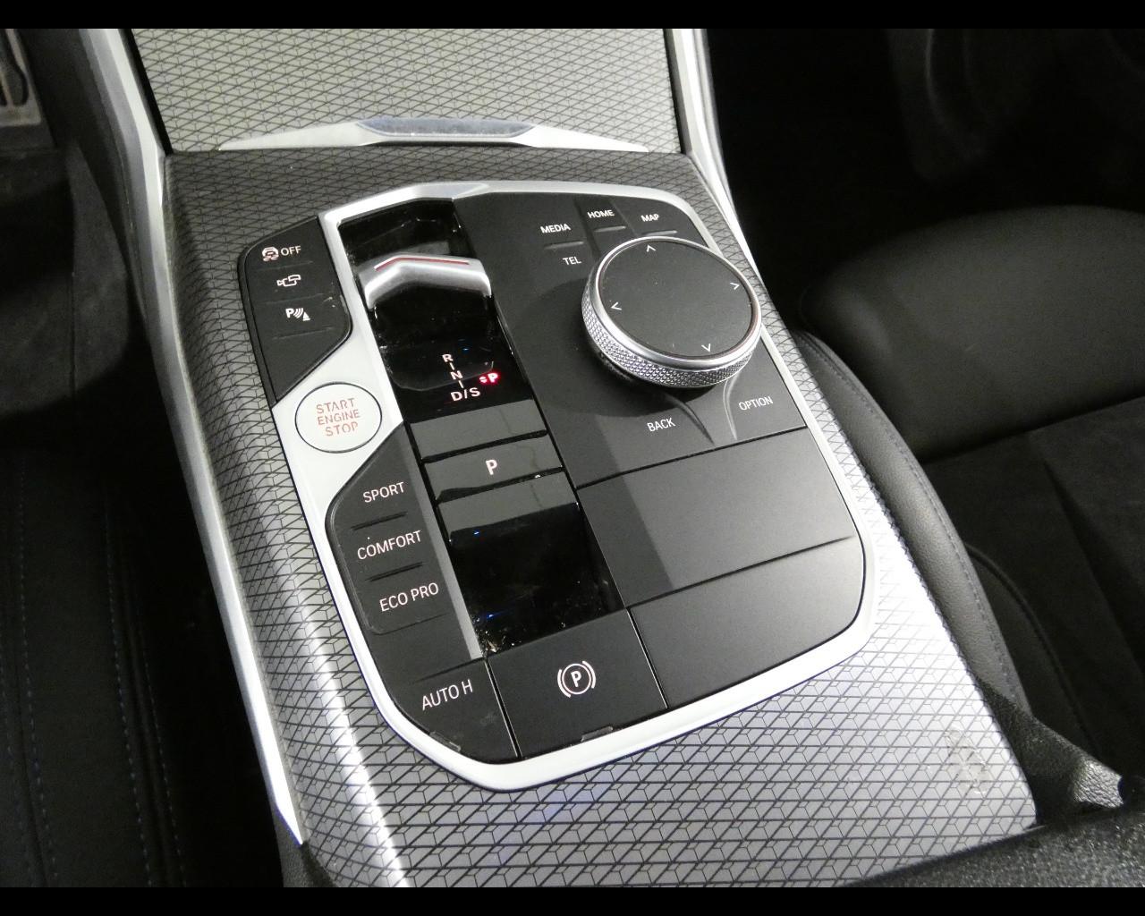 BMW Serie 3(G20/1-80/1) - 320d 48V xDrive Touring Msport