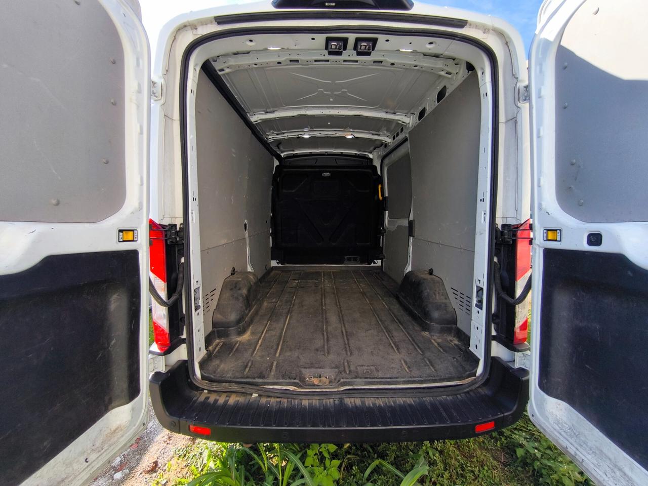 TRANSIT 2,0 TDCI 130CV-L2H2-2020- EURO 6-IVA COMPRESA