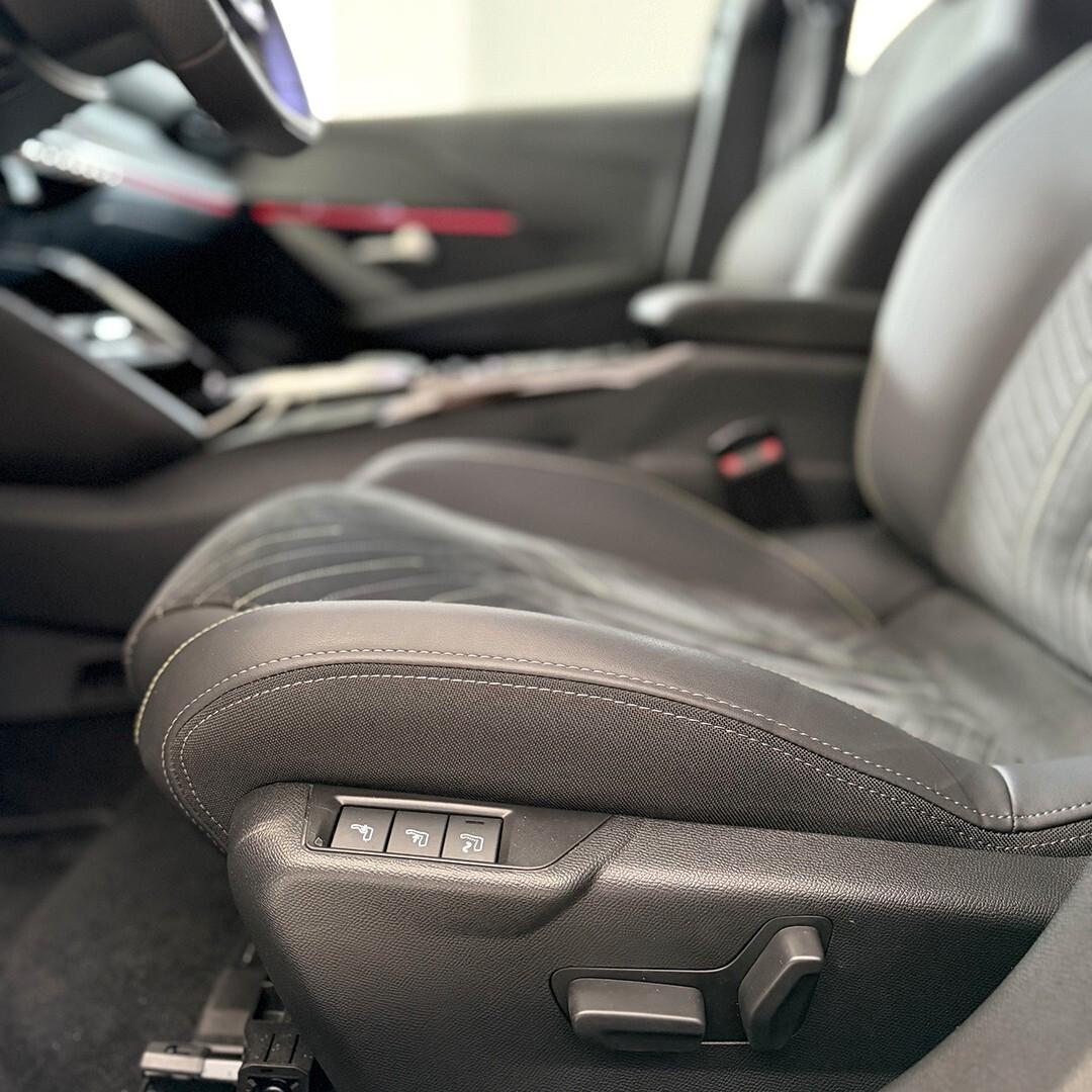 Peugeot 208 Hybrid 145 e-DCS6 GT CON SEDILI ELETTRICI