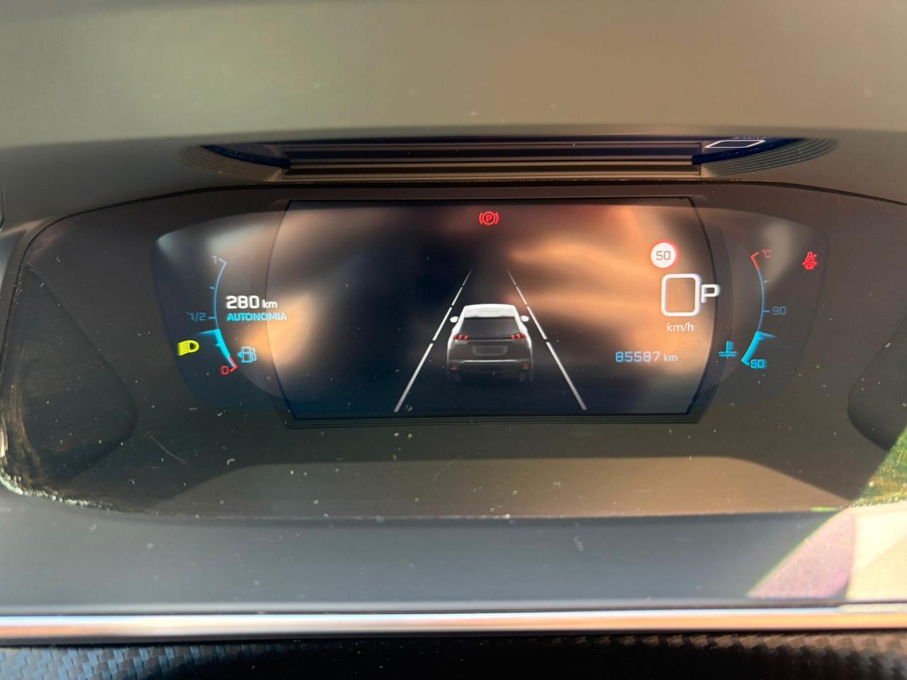 PEUGEOT 2008 1.5 BLUEHDI GT LINE