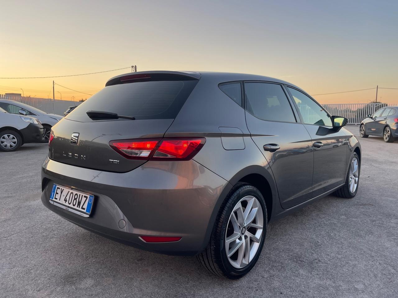 SEAT LEON 1.6 TDI 105CV BERLINA FULL NAVI MY15