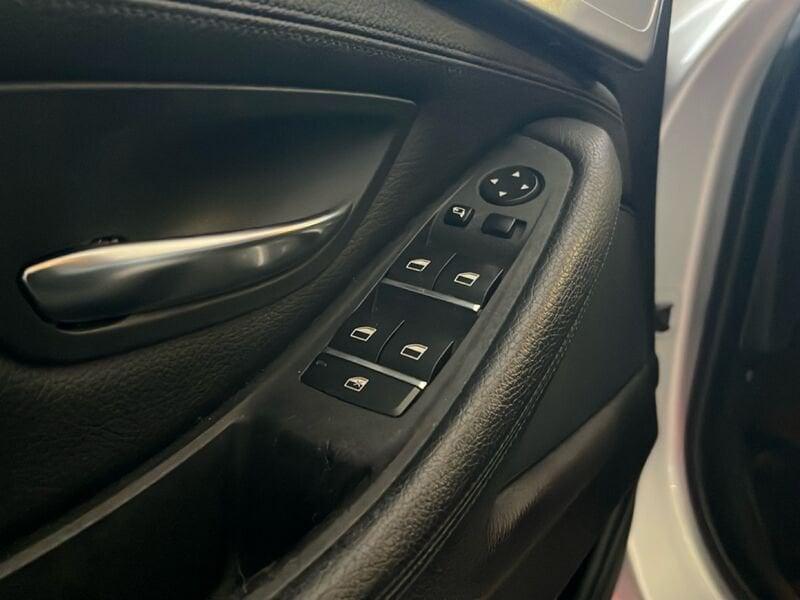 BMW Serie 5 525d Touring xdrive Futura auto