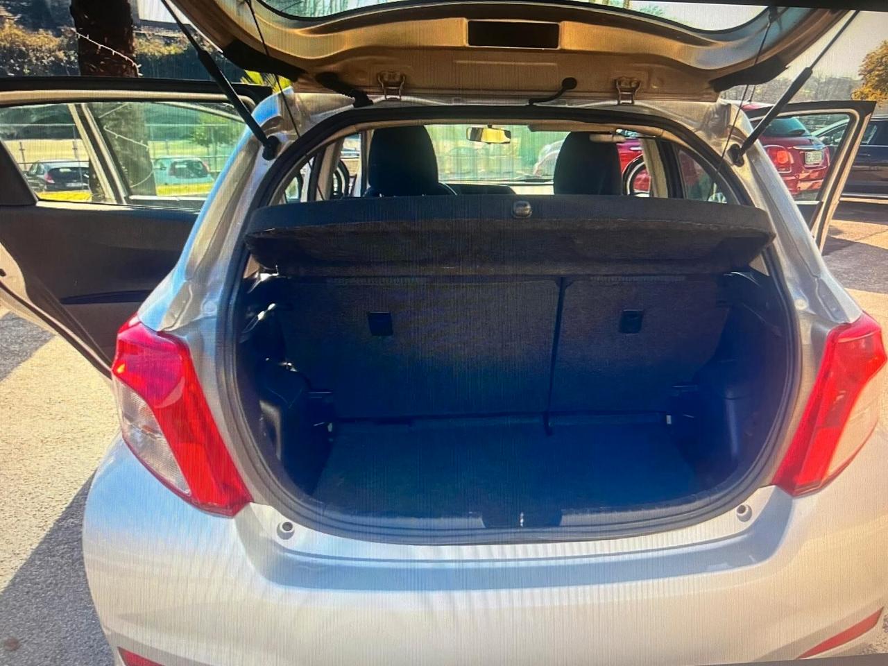 Toyota Yaris 1.4 D-4D 5 porte Lounge