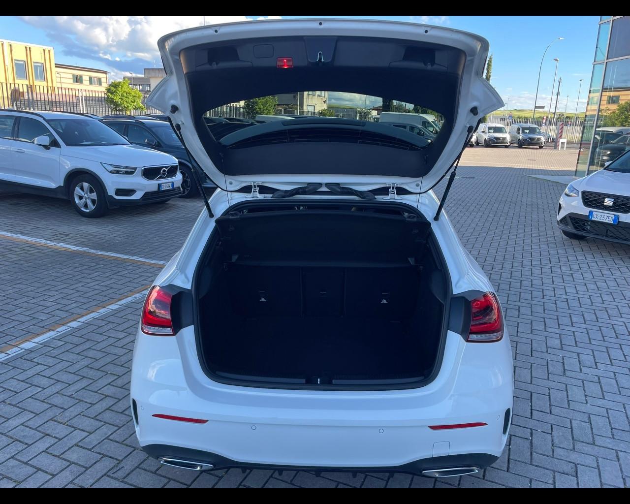 Mercedes-Benz A 200 Premium auto