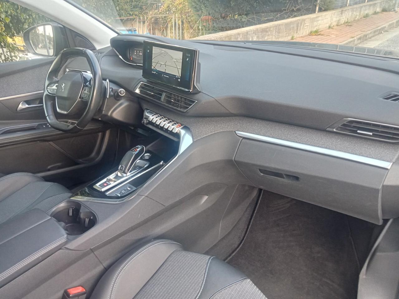 Peugeot 3008 BlueHDi 130 S&S Allure Pack