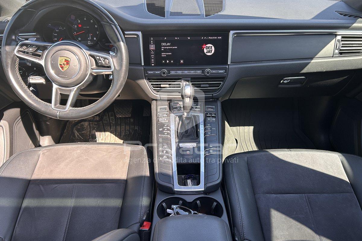 PORSCHE Macan 2.0