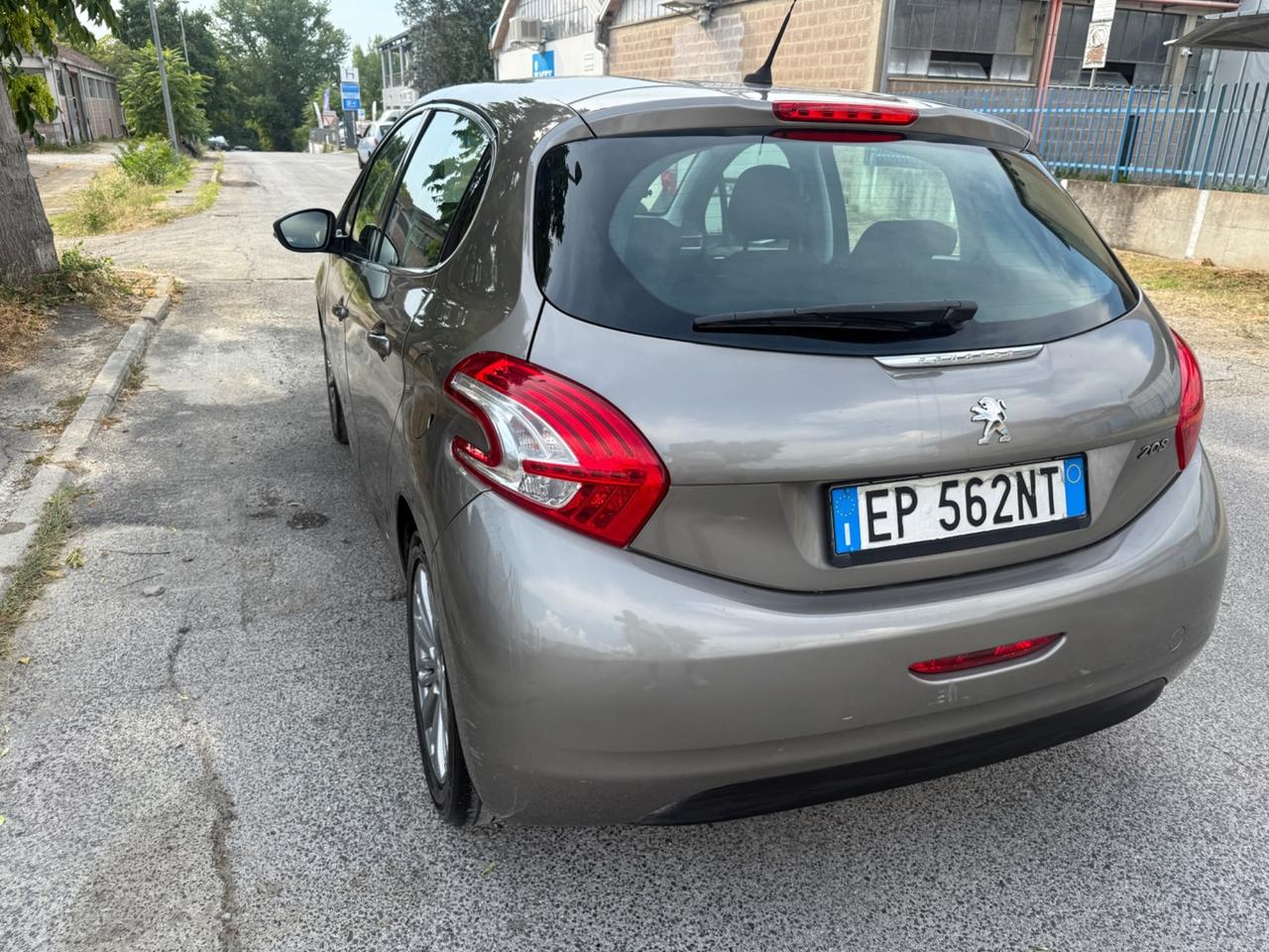 Peugeot 208 1.2 VTi 82 CV 5 porte Allure