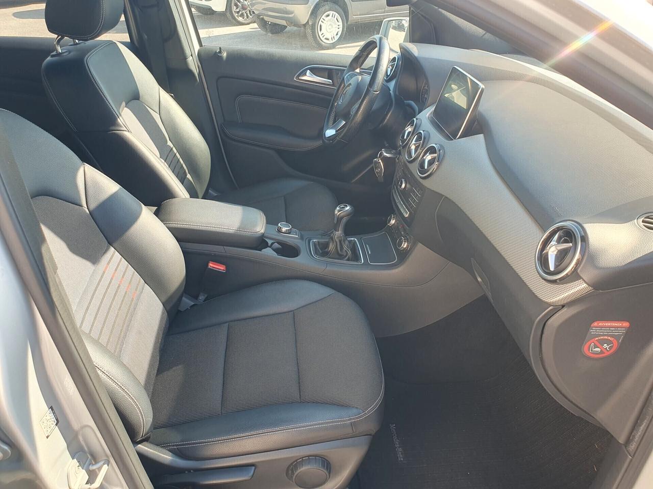 Mercedes-benz b 180 CDI 110cv Neopatent 2015