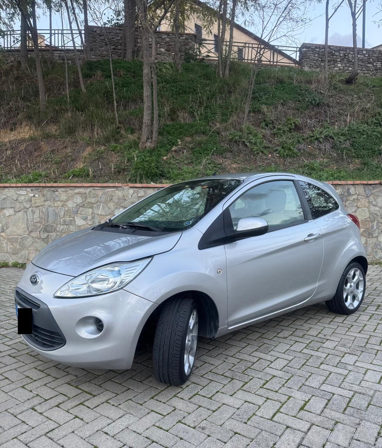 Ford Ka 1.3 Multijet 75CV *TITANIUM* 2010