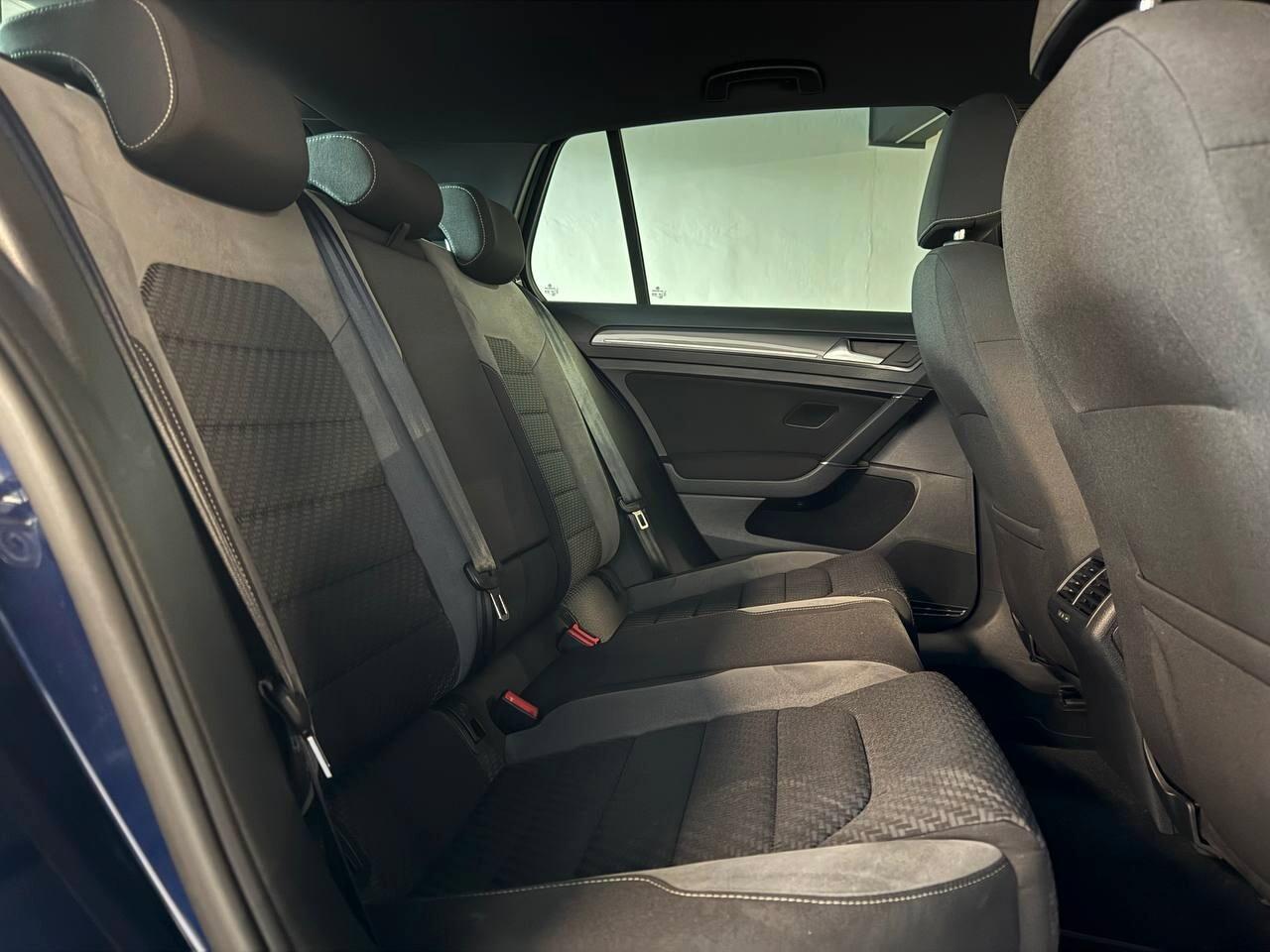 Volkswagen Golf 1.6 TDI 115 CV 5p. R-Line