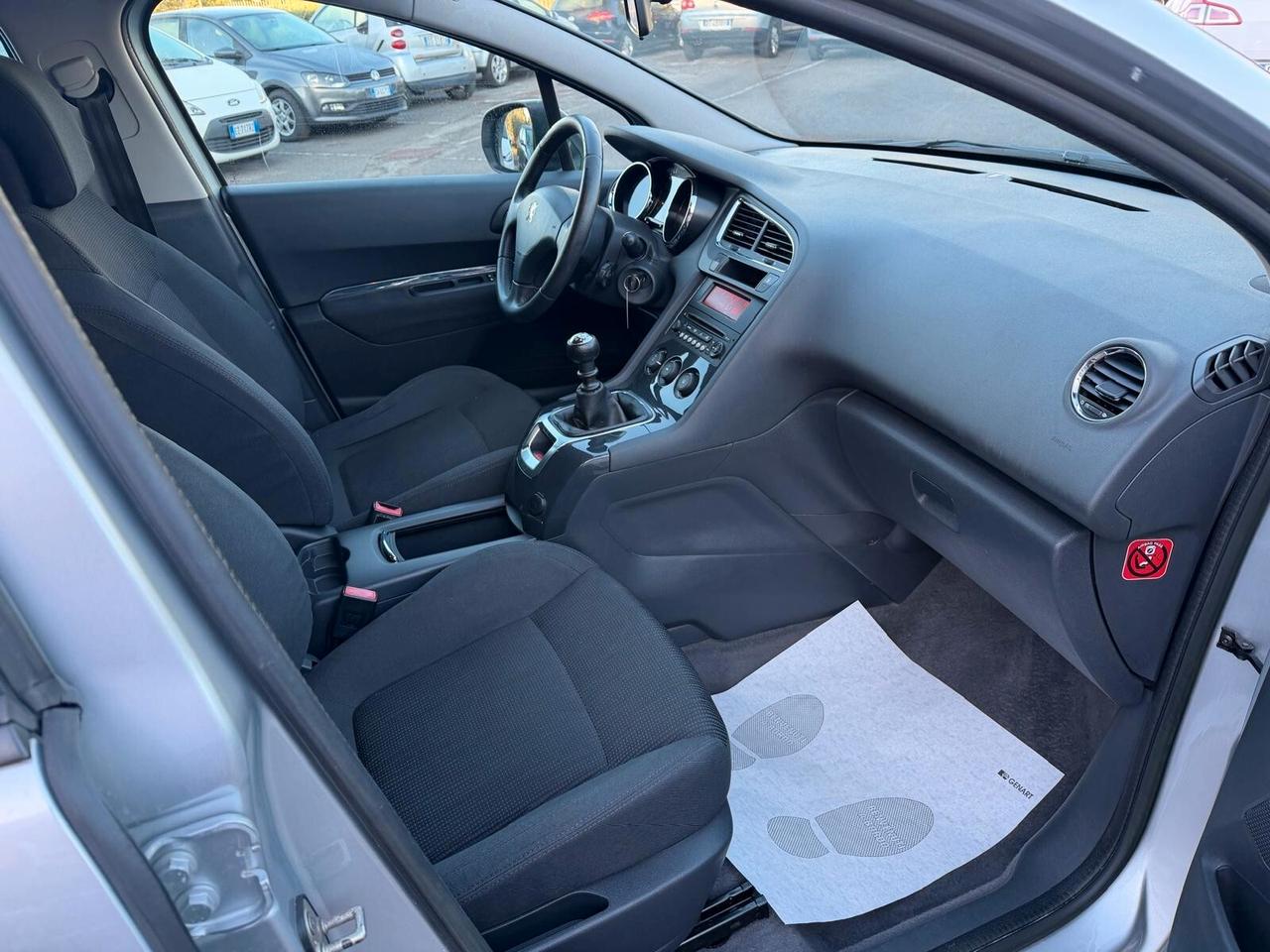 Peugeot 5008 1.6 HDI 115CV ACTIVE 5 POSTI 2013