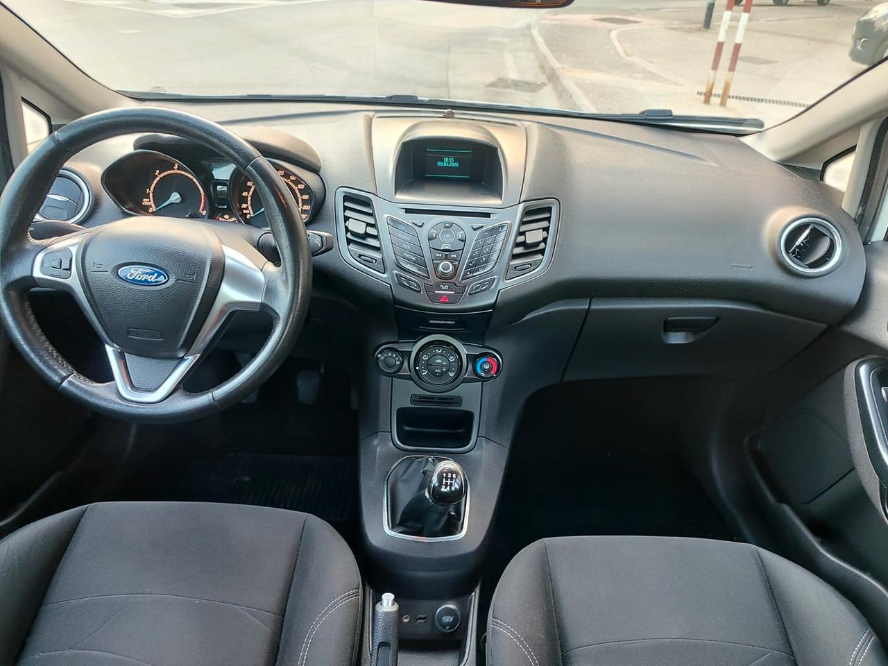 Ford Fiesta 1.5 TDCi 75CV Business!!