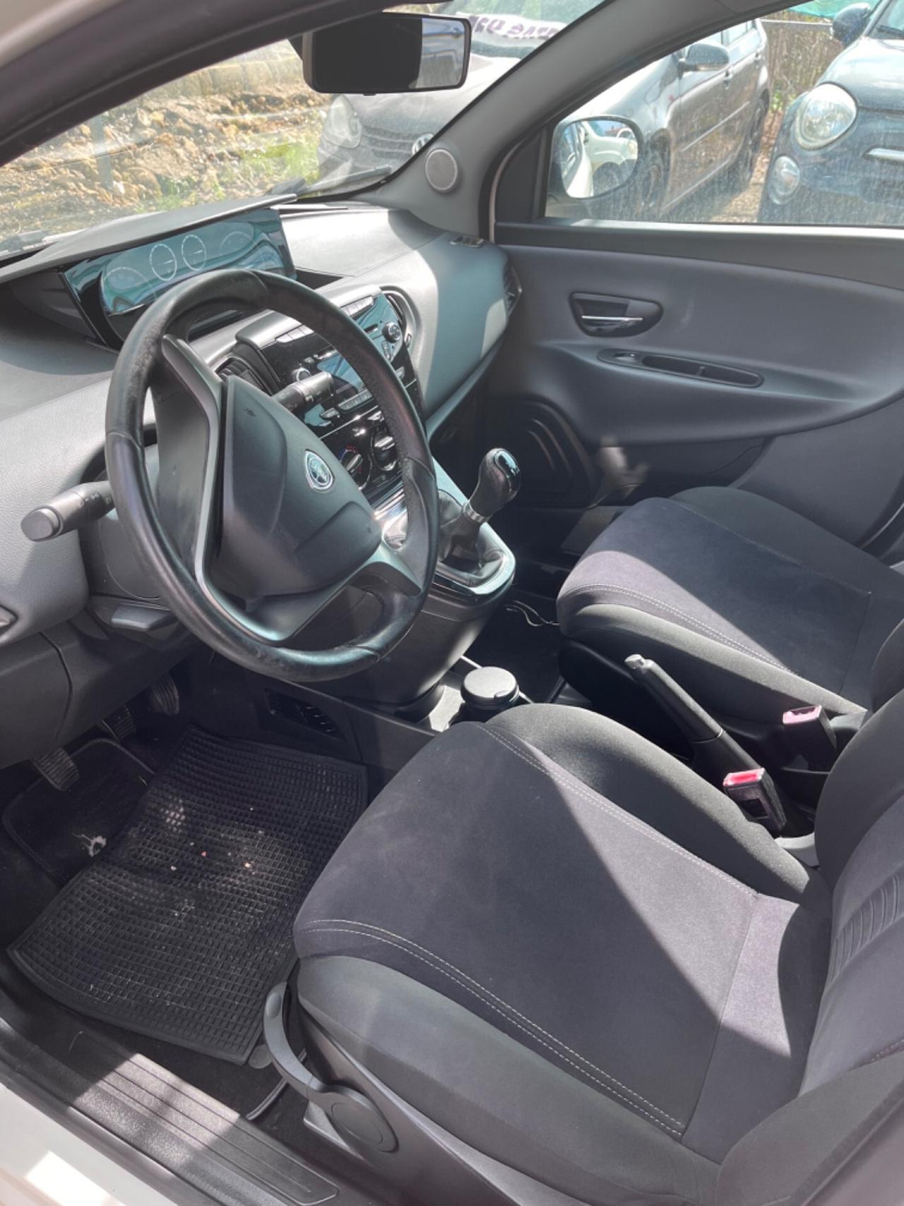 Lancia Ypsilon 1.3 MJT 16V 95 CV 5 porte S&S Platinum