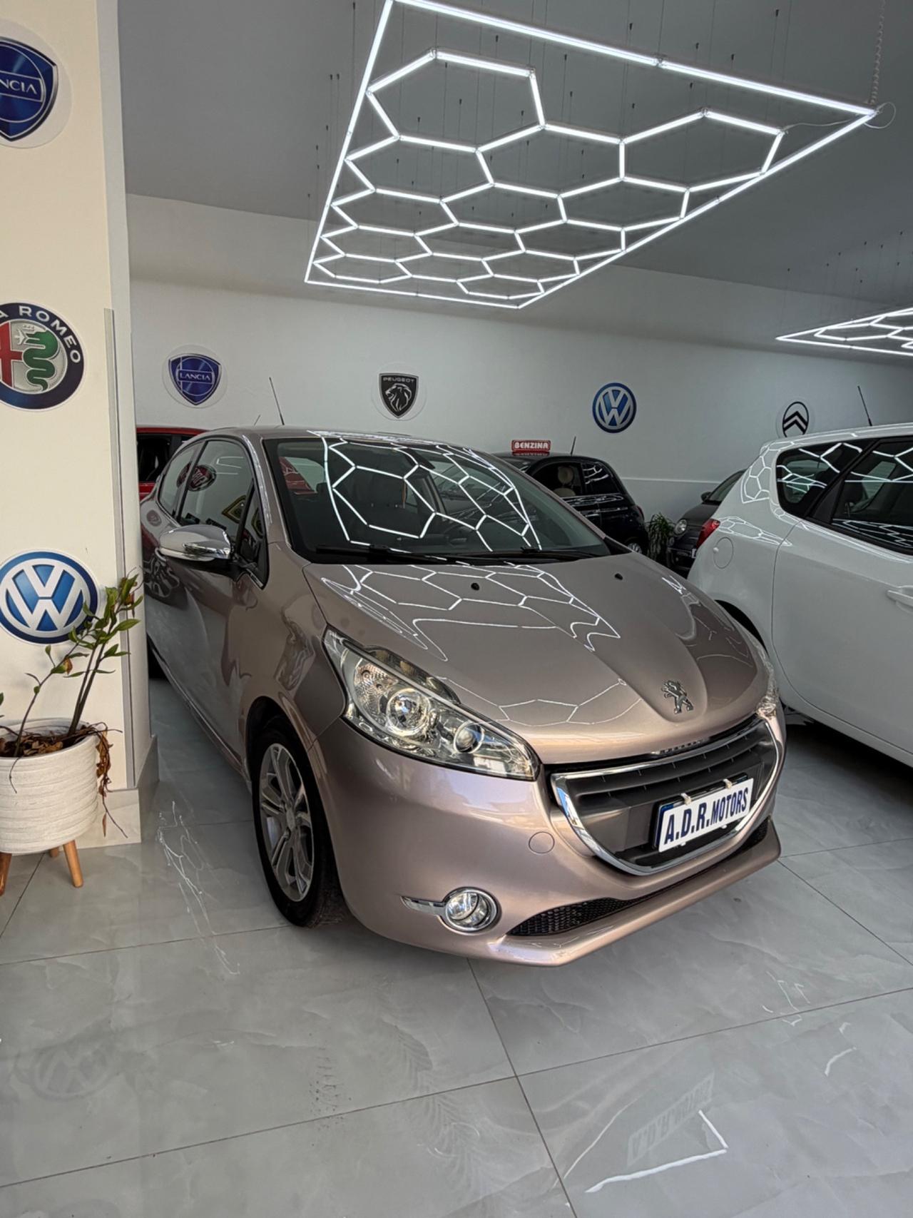 Peugeot 208 1.2 VTi 82 CV 3 porte Allure