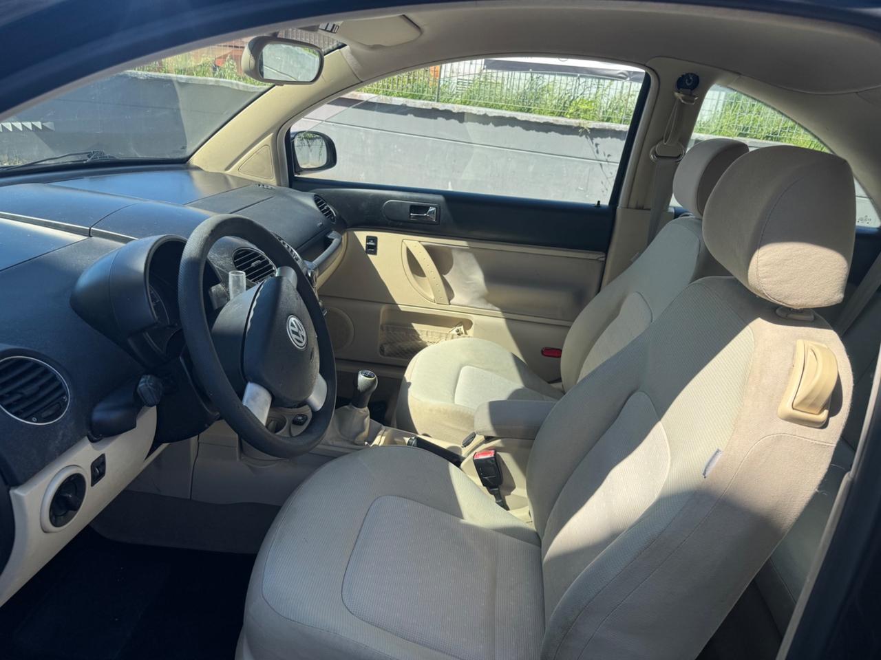 Volkswagen New Beetle 1.6