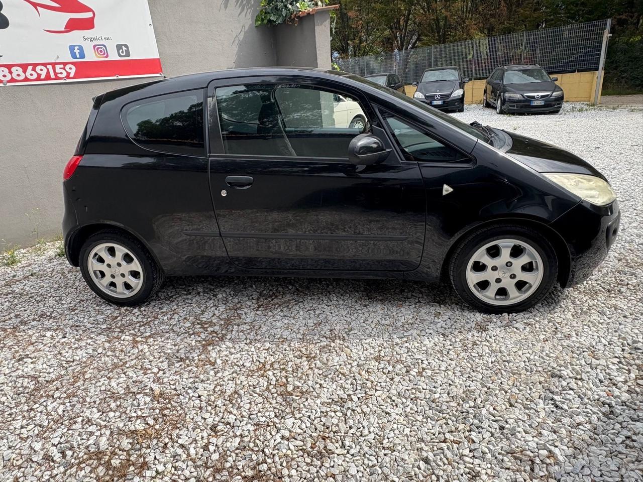 Mitsubishi Colt 1.1 12V 3p. CZ3 Invite Ok Neopatentati