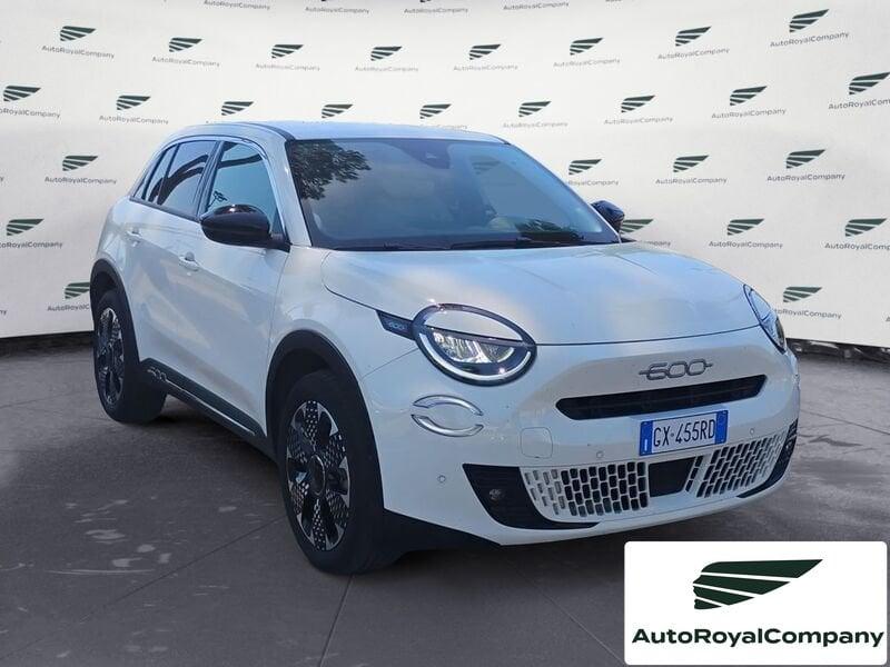 FIAT 600 1.2 Hybrid 100cv La Prima