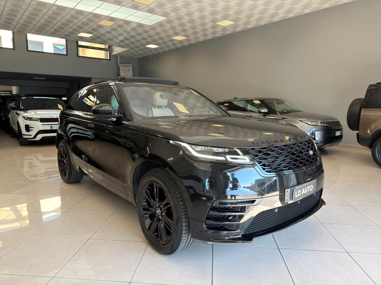 Land Rover Range Velar 2.0D I4 240 CV R-Dynamic HSE. TETTO APRIBILE