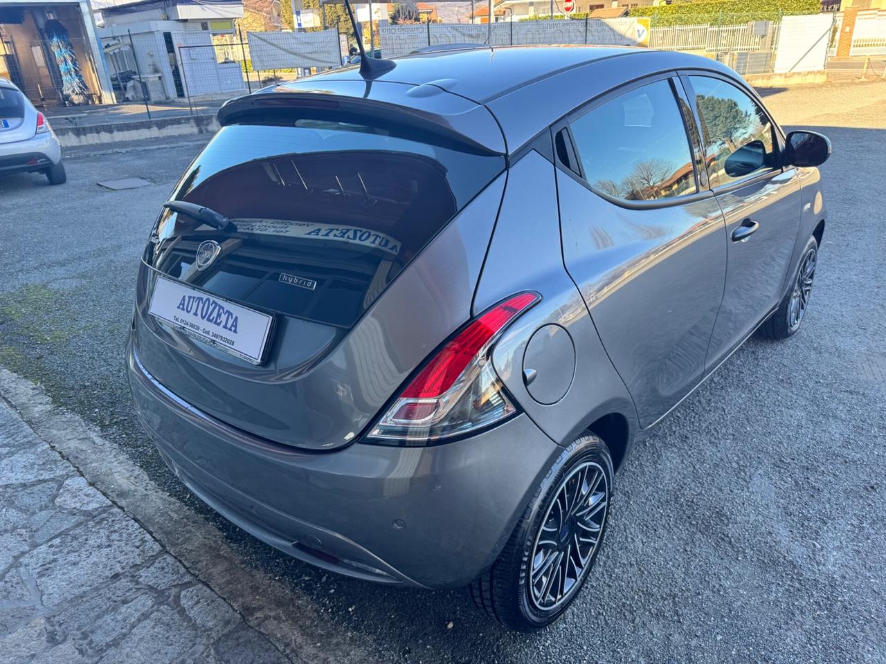 Lancia Ypsilon 1.0 Hybrid Ecochic Gold