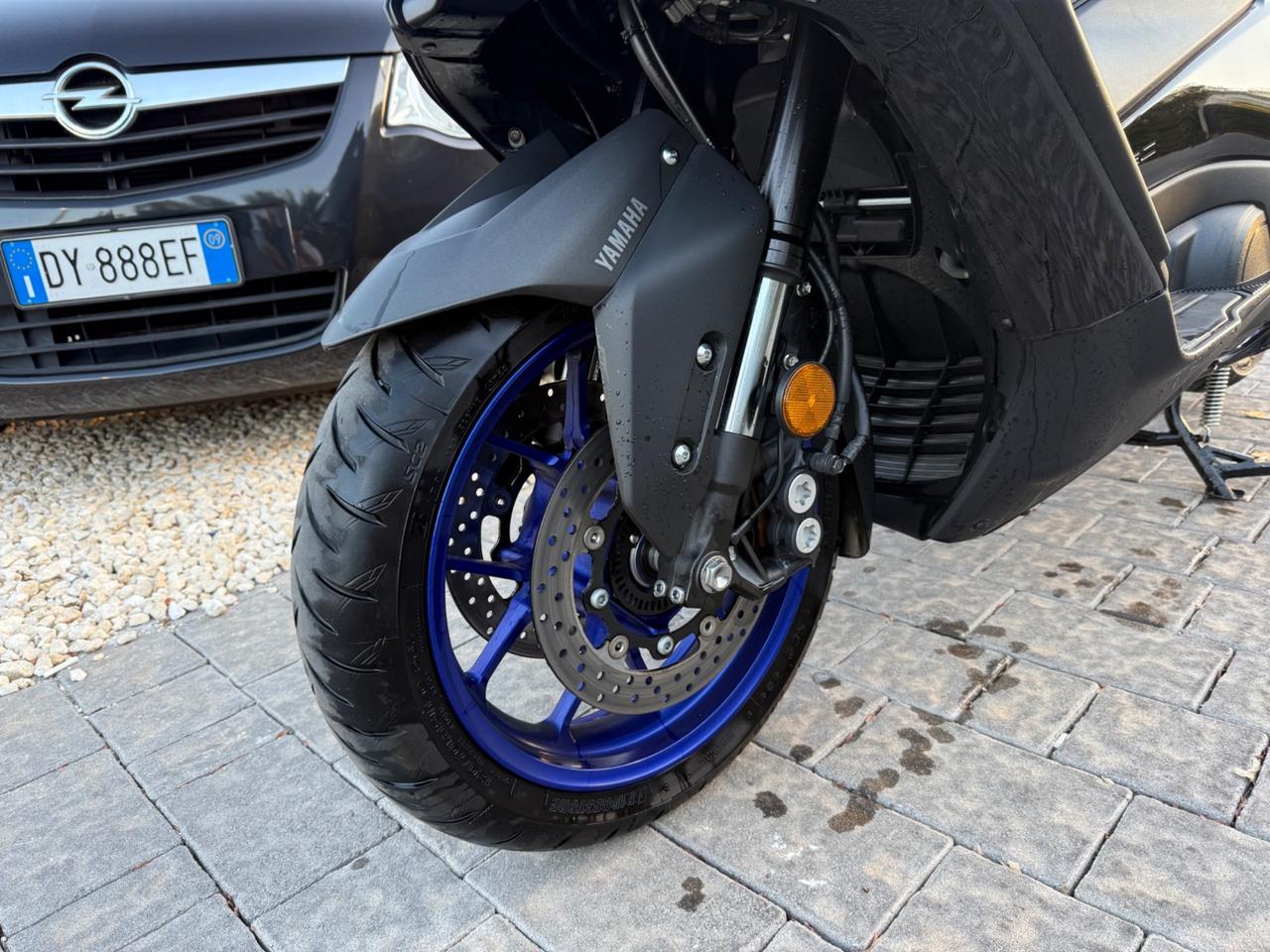 Yamaha TMAX 560