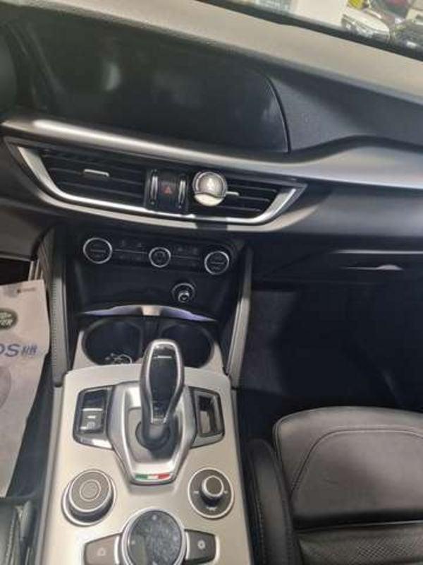Alfa Romeo Stelvio 2.2 t Veloce Q4 210cv auto