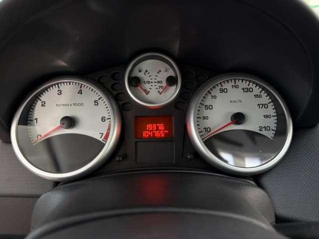 Peugeot 207 1.4 8V 75CV 5p. Special Edition