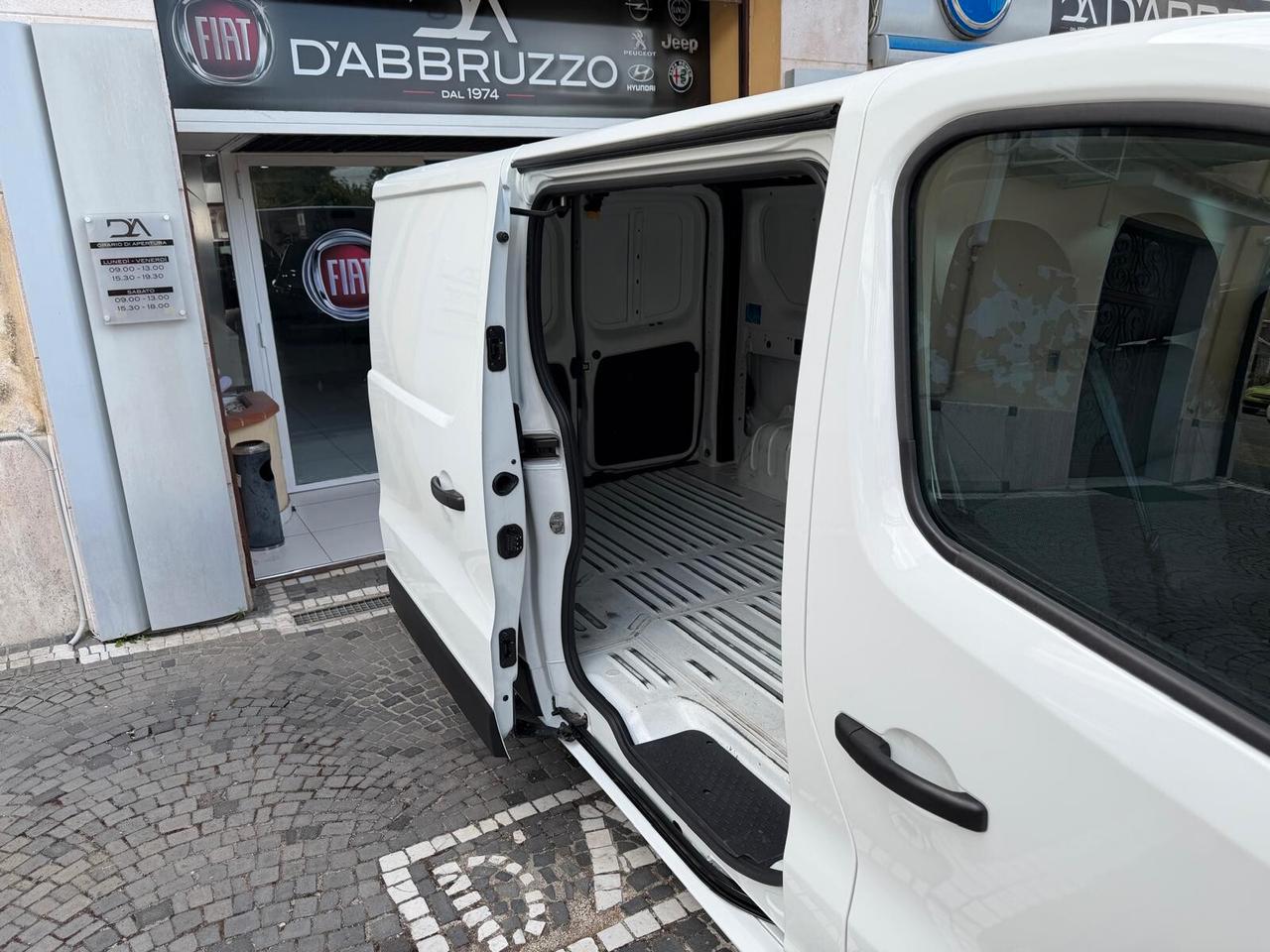 Renault Trafic T29 2.0 dCi 120CV PL-TN Furgone Ice