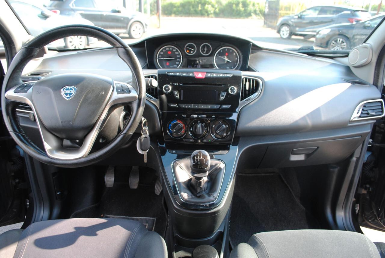 LANCIA YPSILON 1.2 69 CV