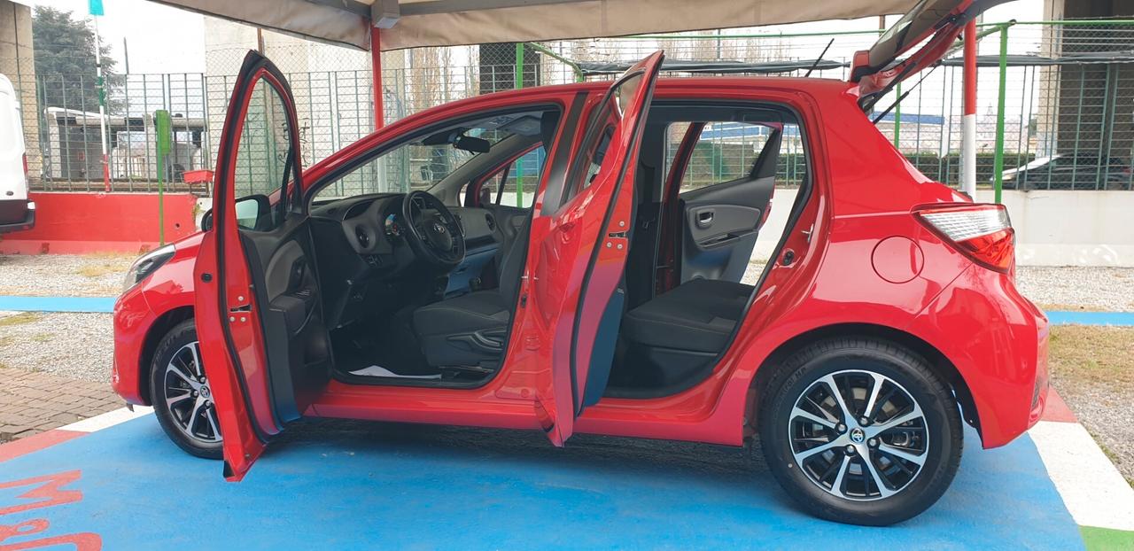 TOYOTA YARIS 1.5 BENZINA/IBRIDA 2019 GARANZIA CASA TOYOTA