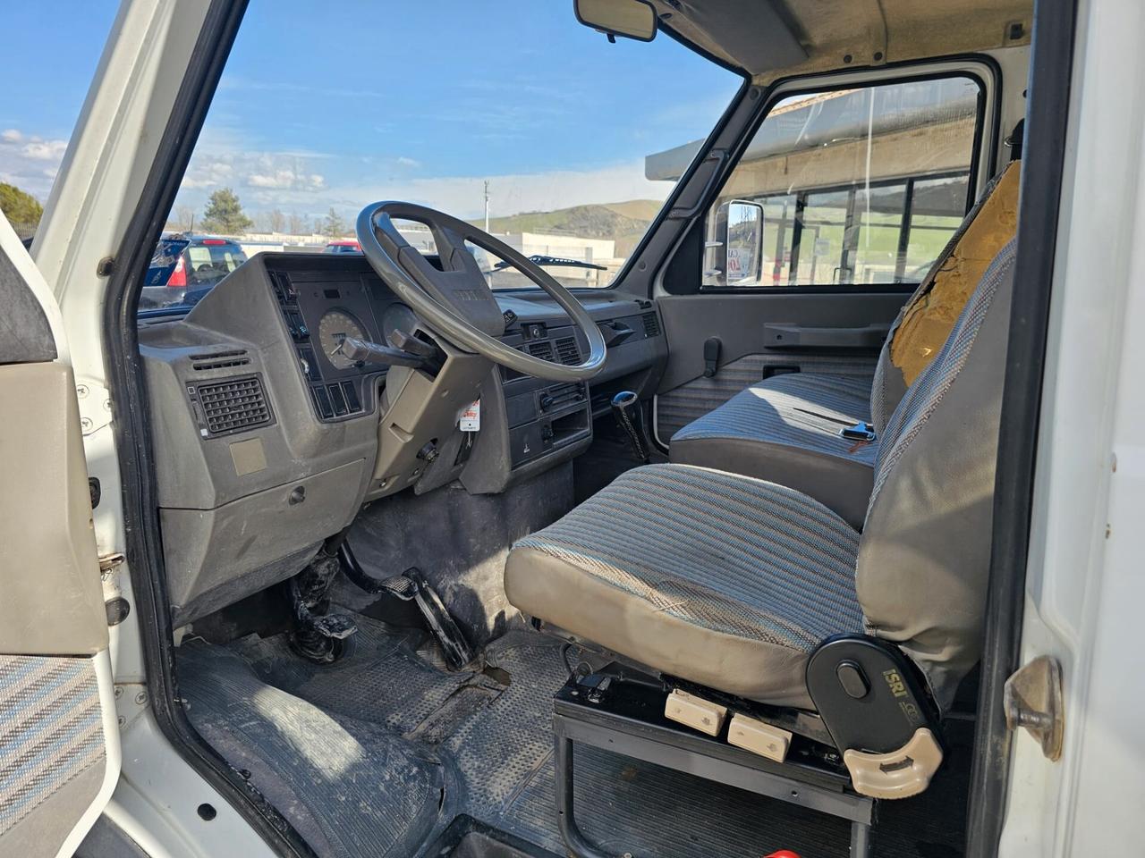 IVECO 35-10 - ribaltabile trilaterale