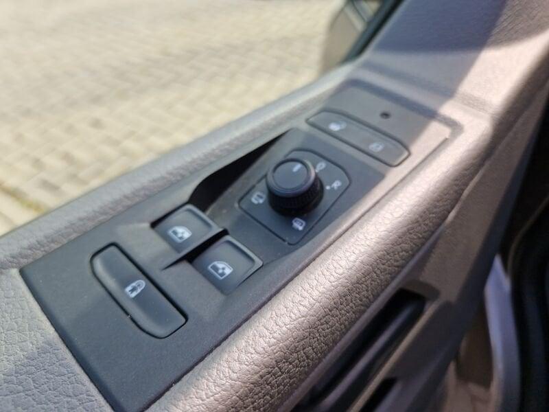 Volkswagen California 2.0 TDI 150CV DSG Beach Tour
